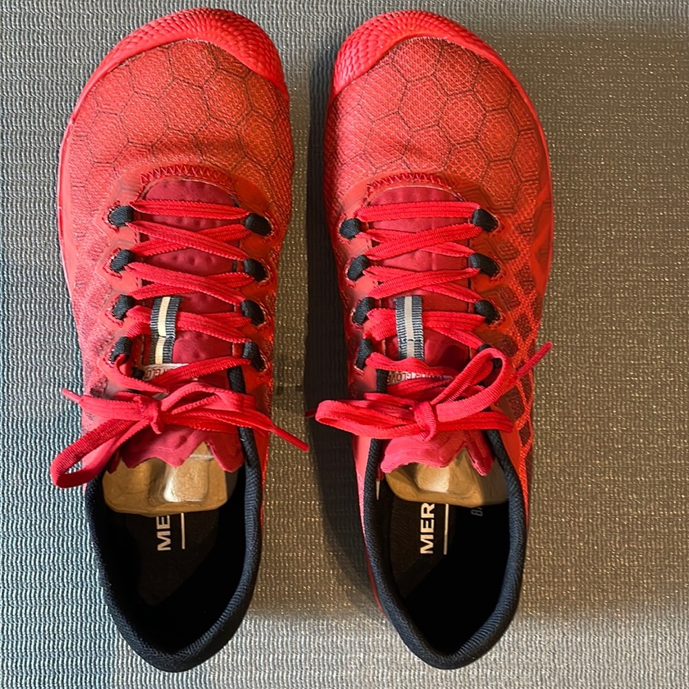 Merrell Vapor Glove- Red Lava 7.5 - like new